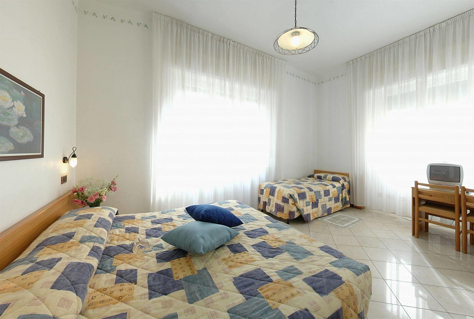 Hotel Milano ปิซา ภายนอก รูปภาพ